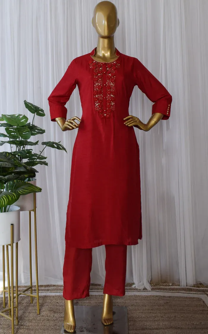 Slim Fit Dola Silk Pants (1)