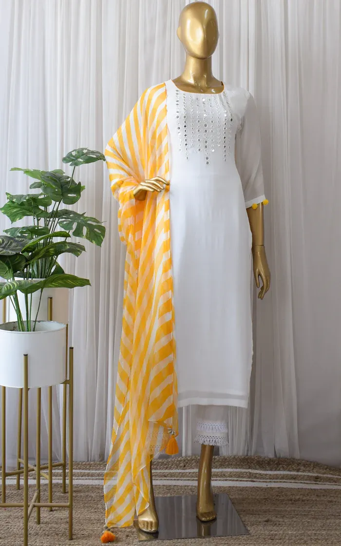 White Mirrorwork Kurta With Pants (1)